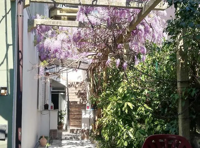 Bed & Breakfast Grim